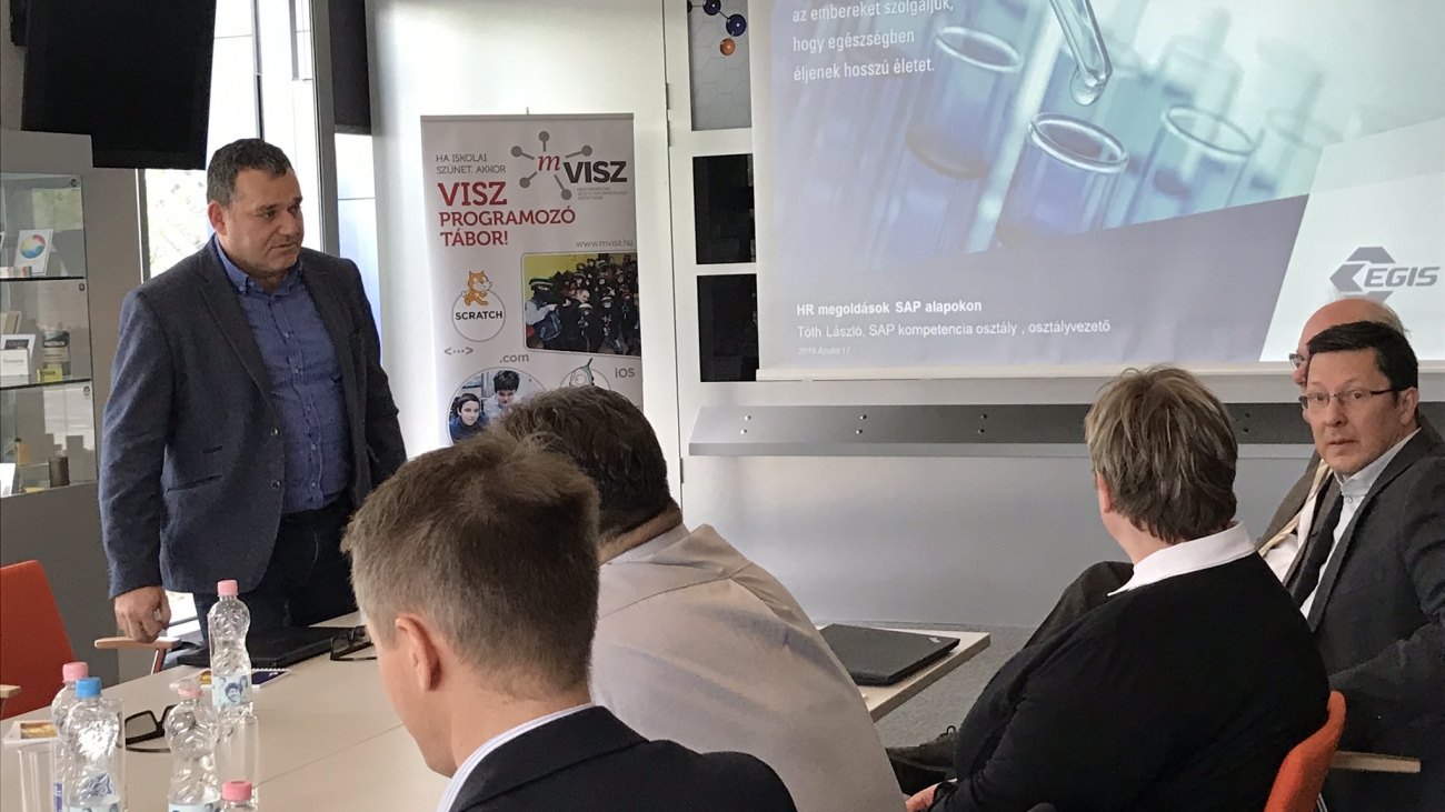 18F779E7-FE30-4DF1-8B13-534A5D7468A5