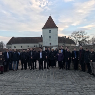 5C0B5EF4-040B-404D-8D5B-5CDDFEC6FB39