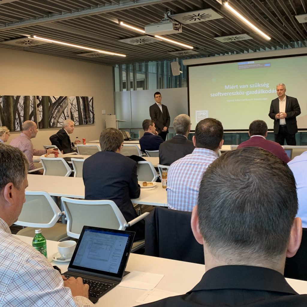 8BB67BF4-65F9-4E63-B305-720B211C0ED6