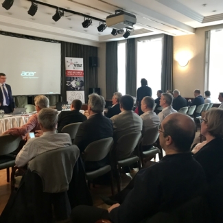 F1B58E94-5CDF-4A65-8C98-70B77F437578