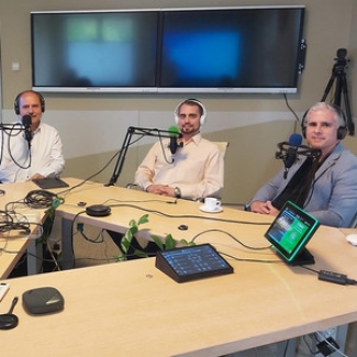 ab67656300005f1fdbc2445c0fe644314bbf711c